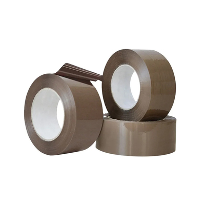 Carton de Brown foncé scellant la bande de Bopp Brown auto-adhésive