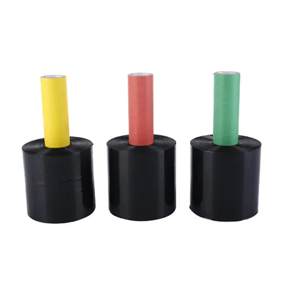 Film de emballage noir d'enveloppe de bout droit de Mini Handheld LLDPE avec le distributeur tournant de poignées pour l'enveloppe de cartons
